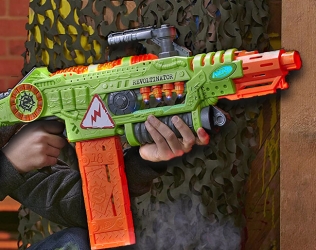 Nerf Zombie Strike Revolti...